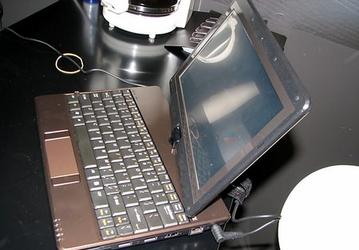 Фото нового 10" нетбука-трансформера GIGABYTE — M1028 